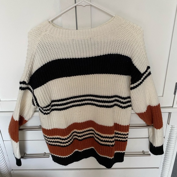Fall Colored Knit Sweater - Picture 4 of 4